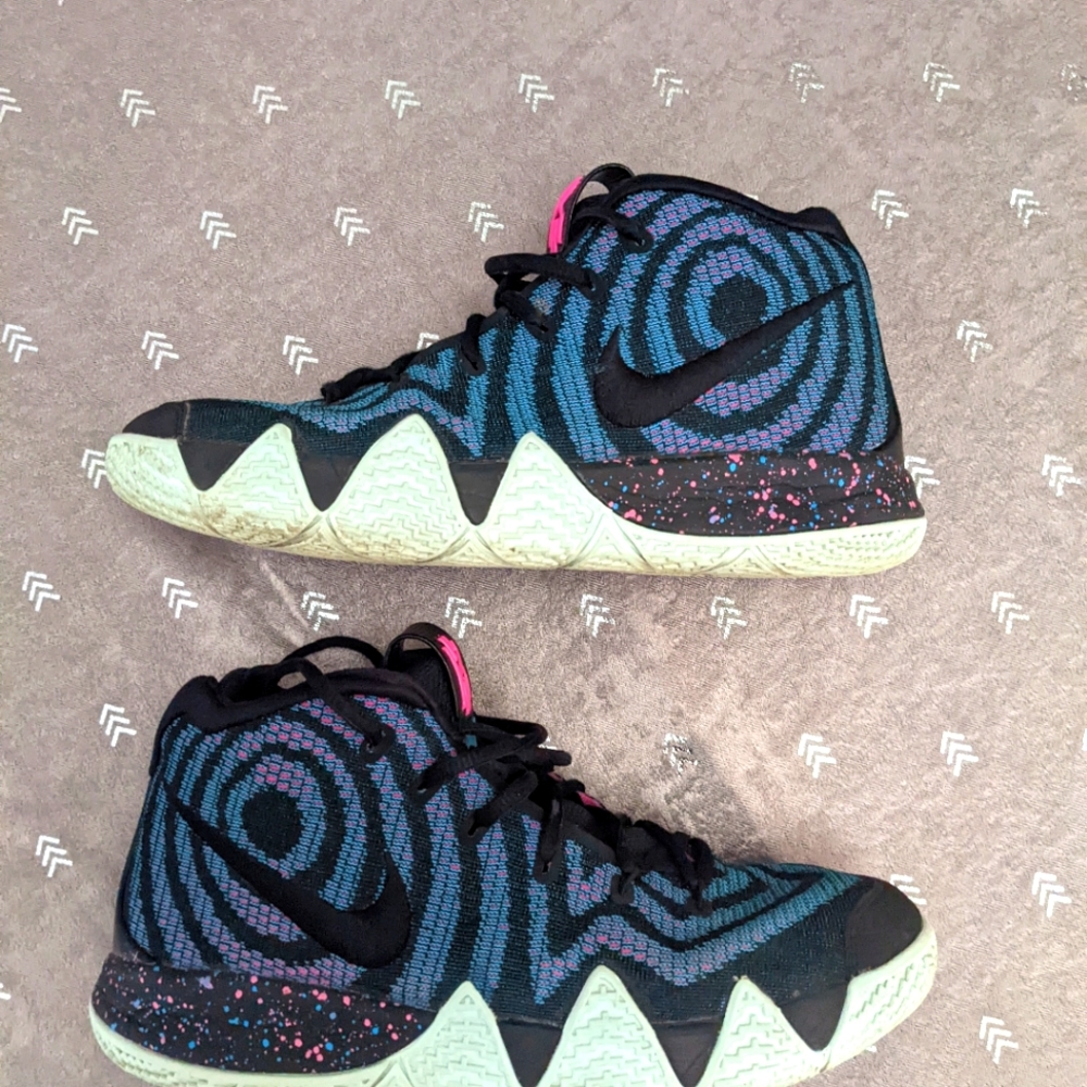 Nike Kyrie 4 80s
